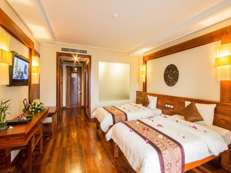 Royal Empire Premium Hotel Siem Reap Zewnętrze zdjęcie