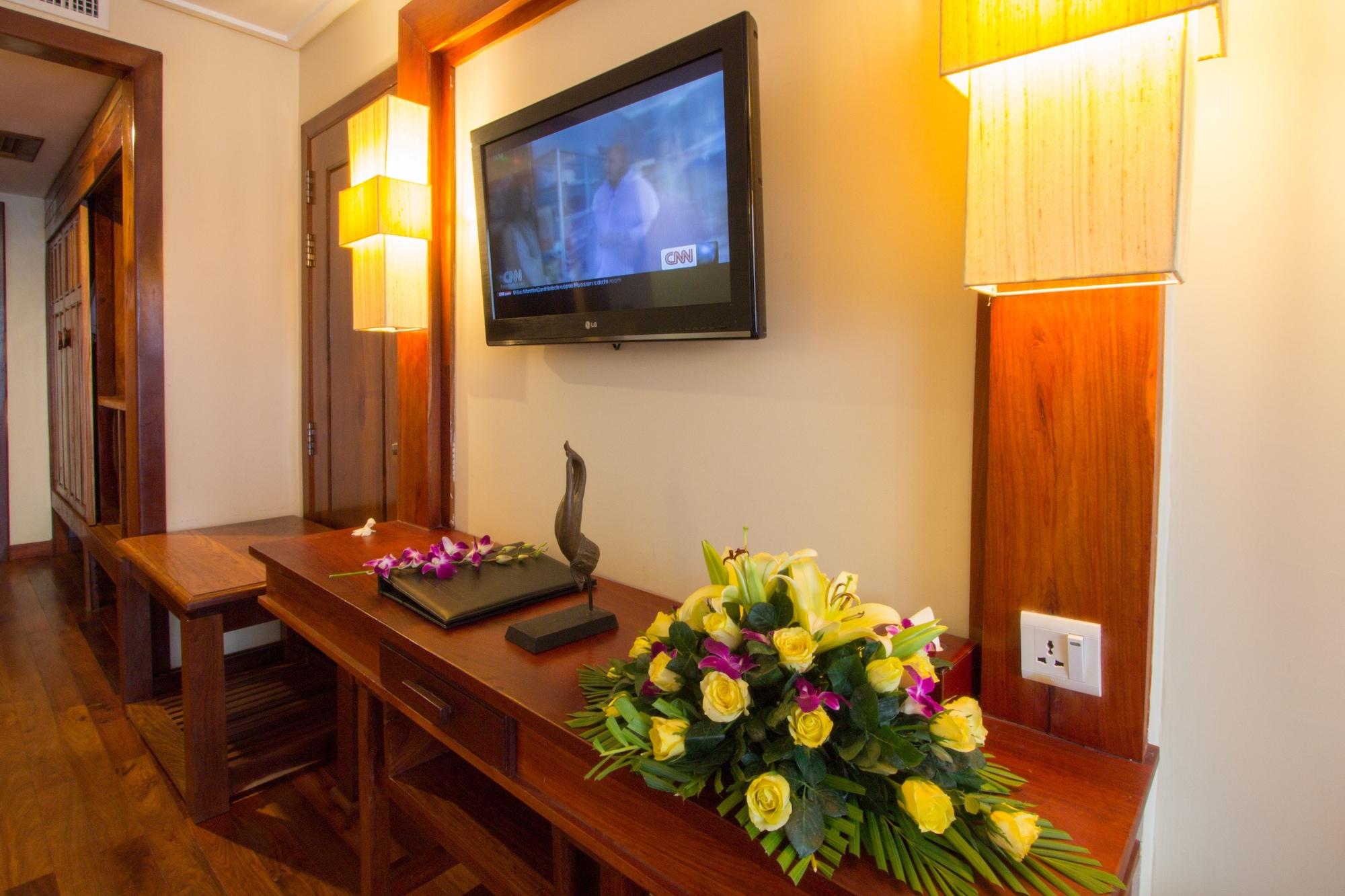 Royal Empire Premium Hotel Siem Reap Zewnętrze zdjęcie