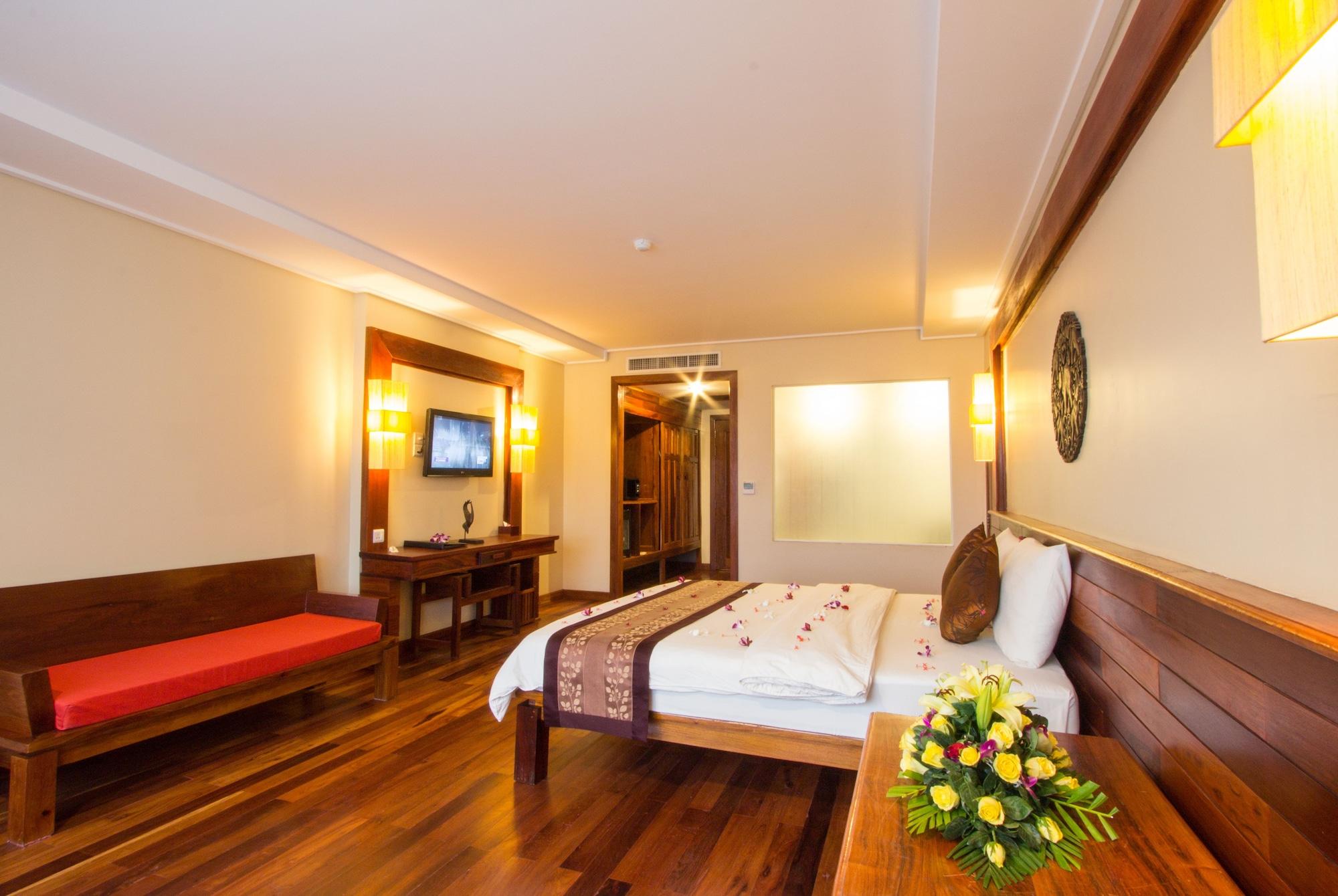 Royal Empire Premium Hotel Siem Reap Zewnętrze zdjęcie