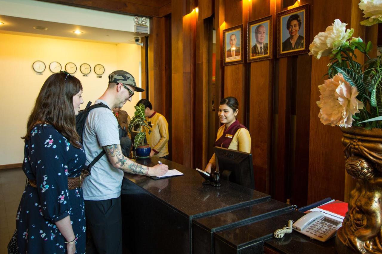Royal Empire Premium Hotel Siem Reap Zewnętrze zdjęcie