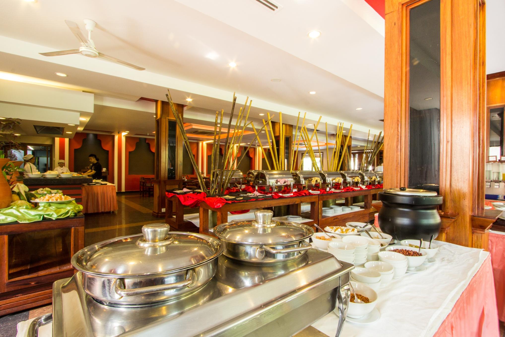 Royal Empire Premium Hotel Siem Reap Zewnętrze zdjęcie