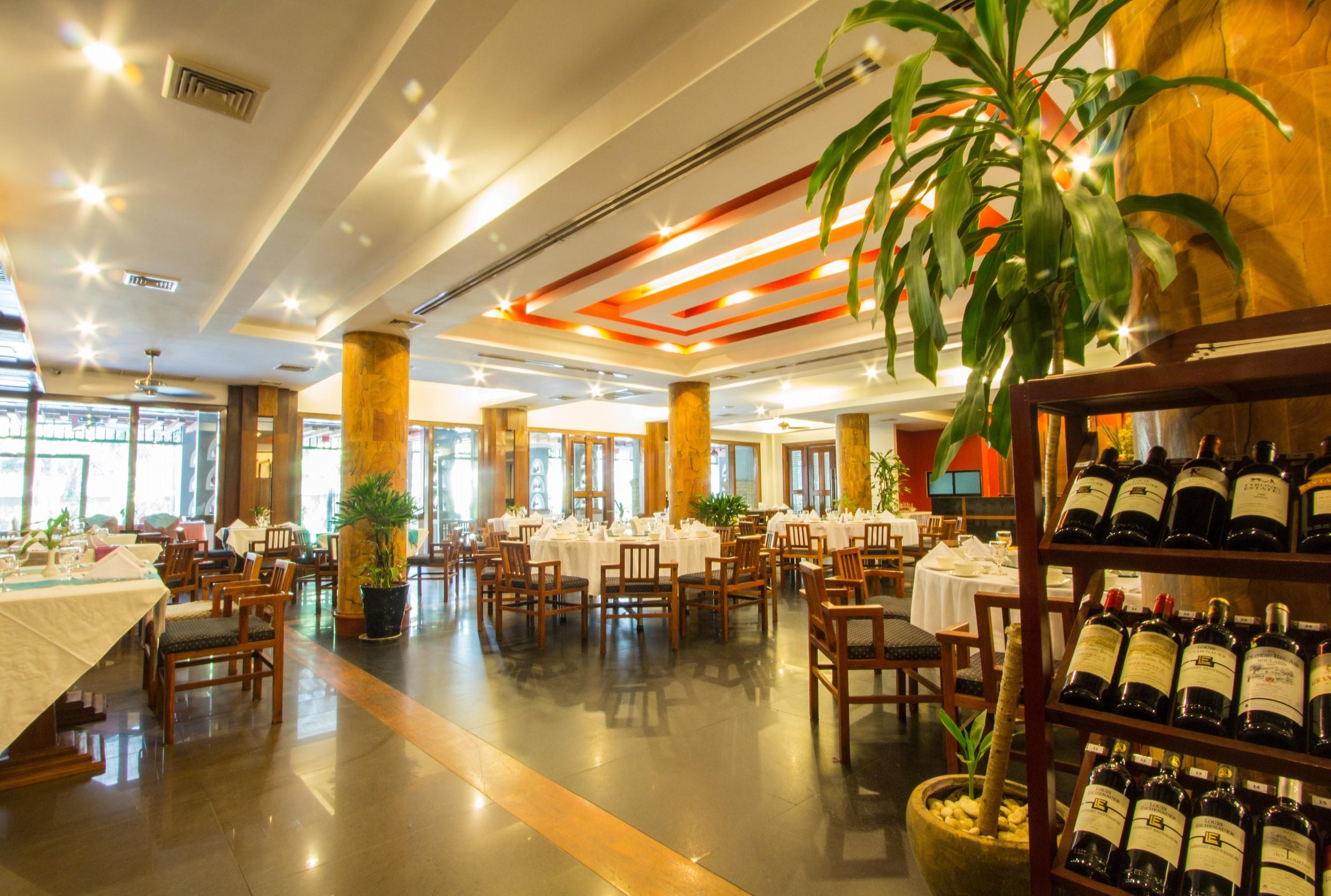 Royal Empire Premium Hotel Siem Reap Zewnętrze zdjęcie