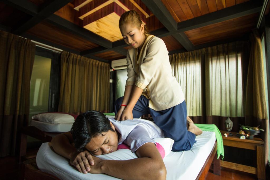 Royal Empire Premium Hotel Siem Reap Zewnętrze zdjęcie