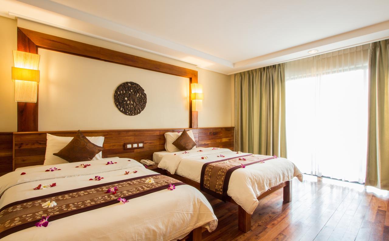 Royal Empire Premium Hotel Siem Reap Zewnętrze zdjęcie