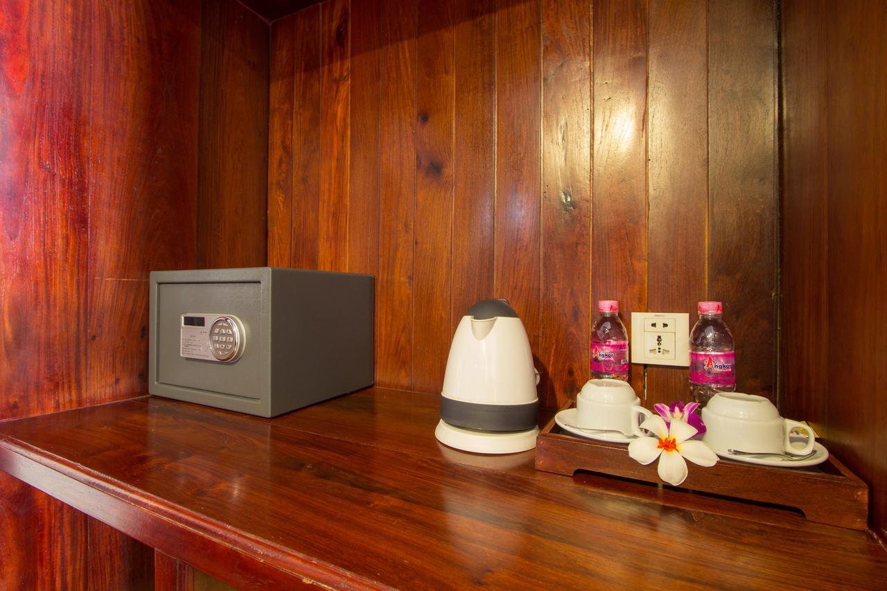 Royal Empire Premium Hotel Siem Reap Zewnętrze zdjęcie
