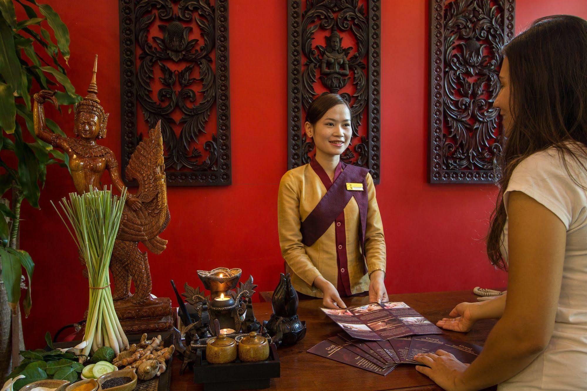 Royal Empire Premium Hotel Siem Reap Zewnętrze zdjęcie