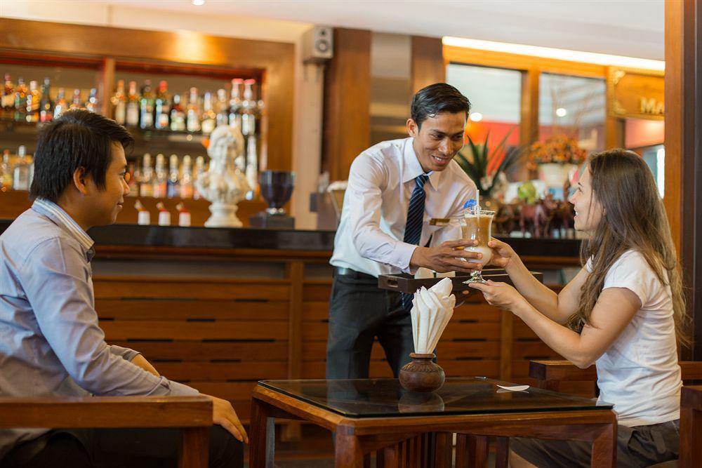 Royal Empire Premium Hotel Siem Reap Zewnętrze zdjęcie